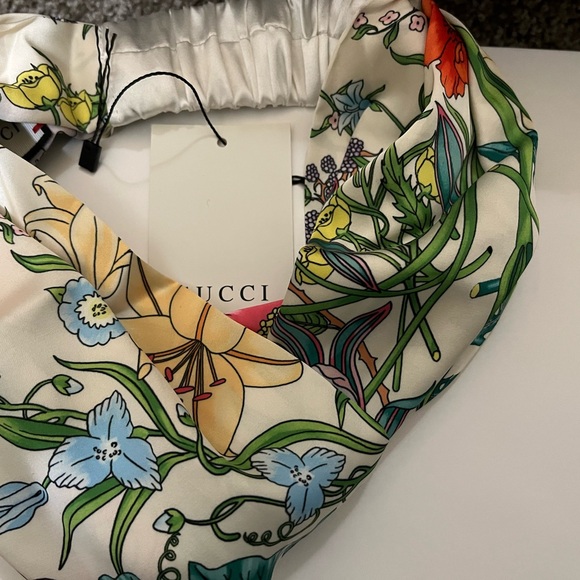 NWOT/GG FLORAL PRINT SILK HEADBAND SZ:OS - Picture 8 of 8